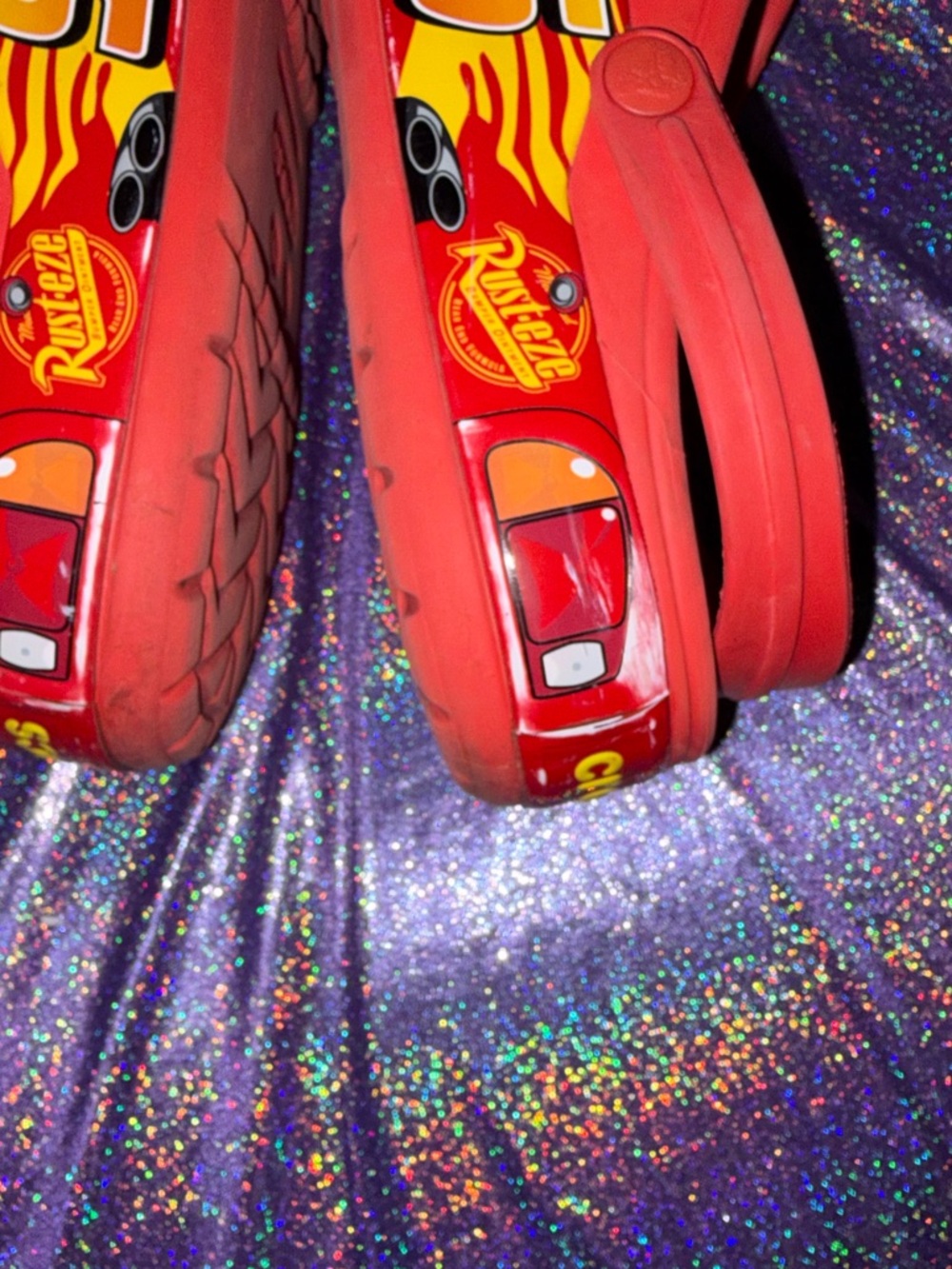 Mens Lightning McQueen Crocs (FLAWED) - Picture 13 of 13